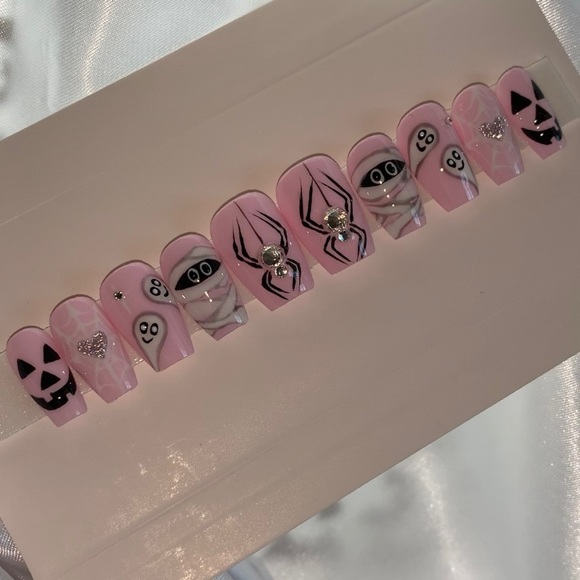 Cute Halloween Luxury Press Ons